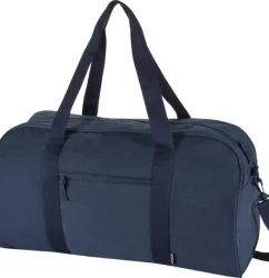 Sporta soma Recanvas Duffel sporta zāles garderobē.